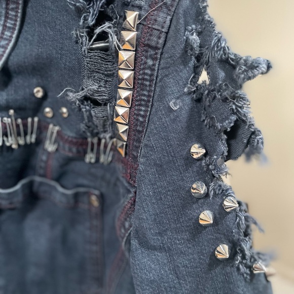 DIY’d Rebel Denim Jacket - Picture 8 of 11